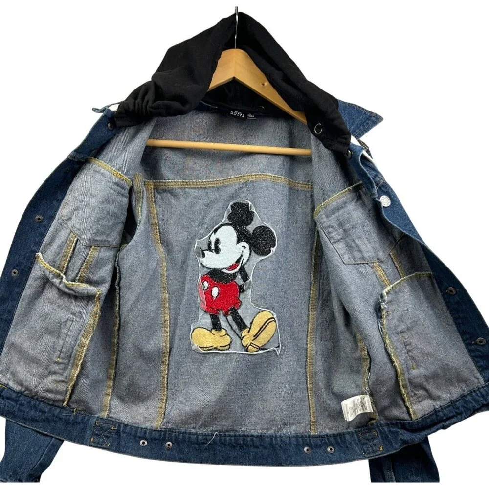 Disney‎ Mickey Mouse Jean Jacket Womens XS Blue Denim Hooded Embroidered Patch